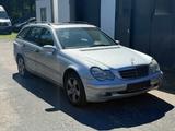 Mercedes-Benz C 220 CDI T-Modell AUTOMATIK - gebrauchte Mercedes-Benz C 220 aus dem Jahr 2003