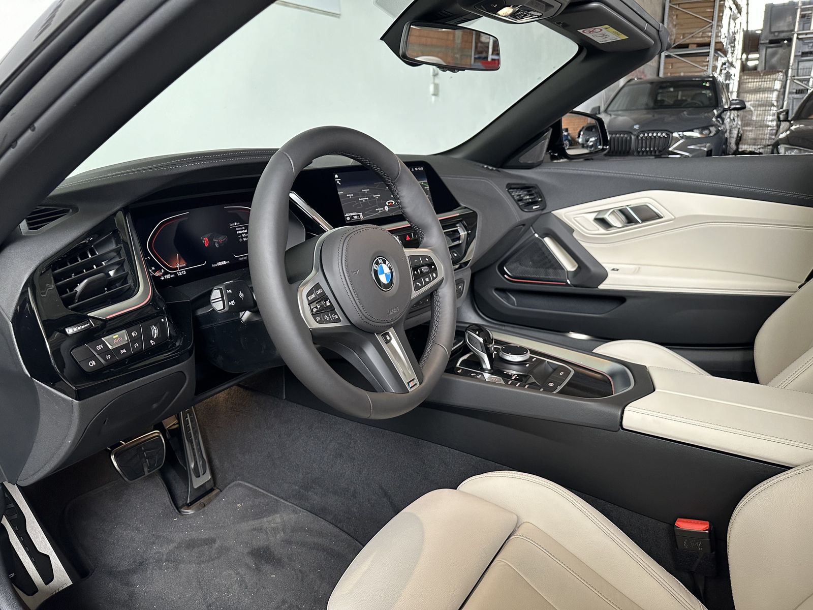 Fahrzeugabbildung BMW Z4 sDrive20i M Sportpaket, Klimaautomatik, Lenkr