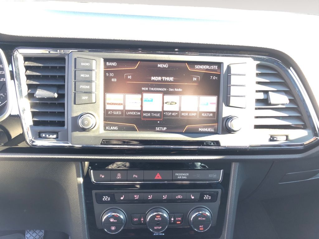 Fahrzeugabbildung SEAT Ateca 1.4 ECO TSI XCELLENCE Alcantara Pano AHZV