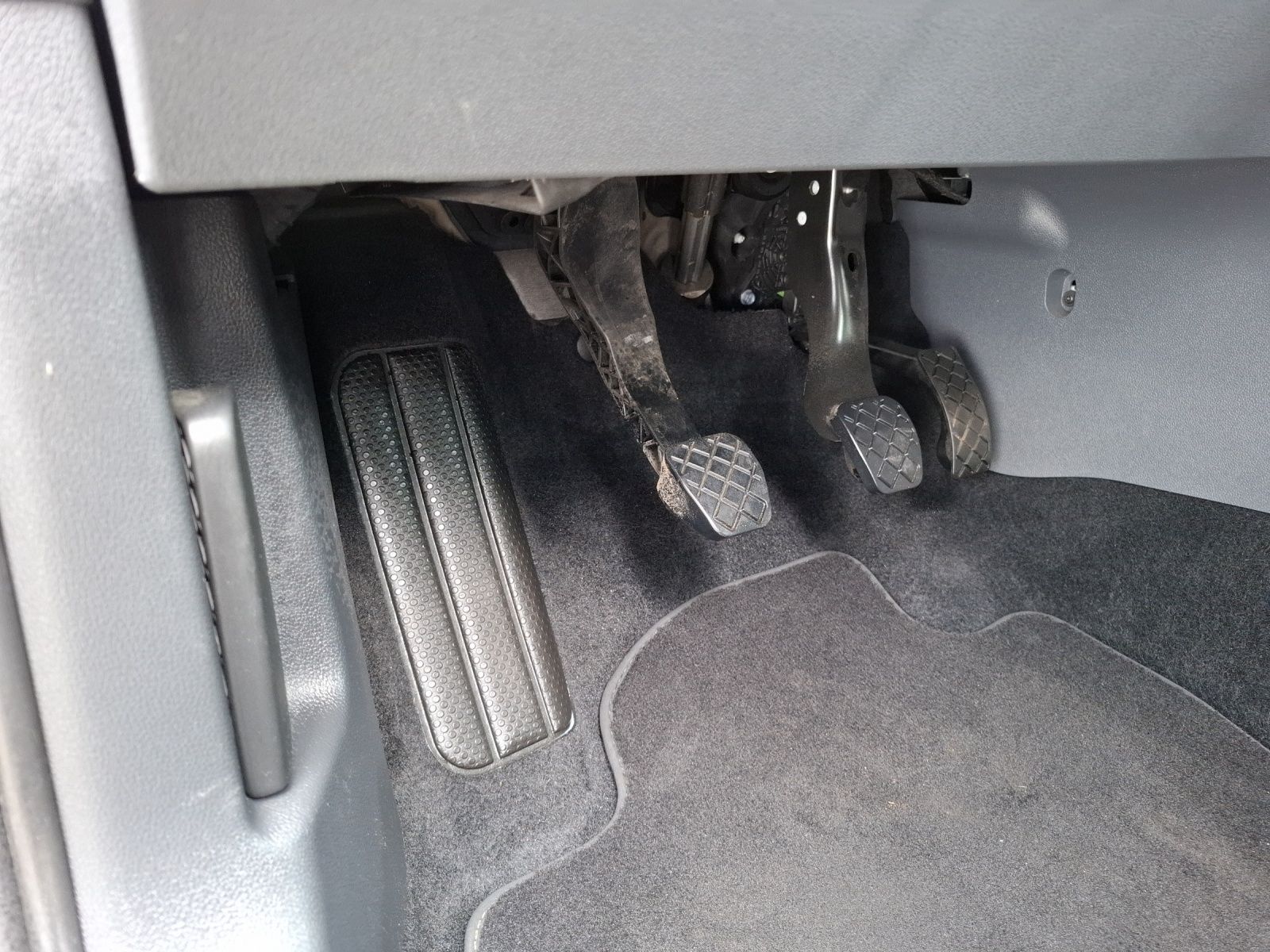 Fahrzeugabbildung Volkswagen T-Cross LED Navi ACC Kamera Park-Assist SH LM