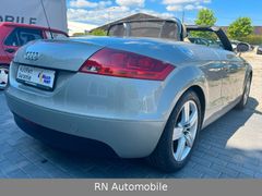 Fahrzeugabbildung Audi TT Coupe/Roadster 2.0 TFSI Roadster Leder Navi