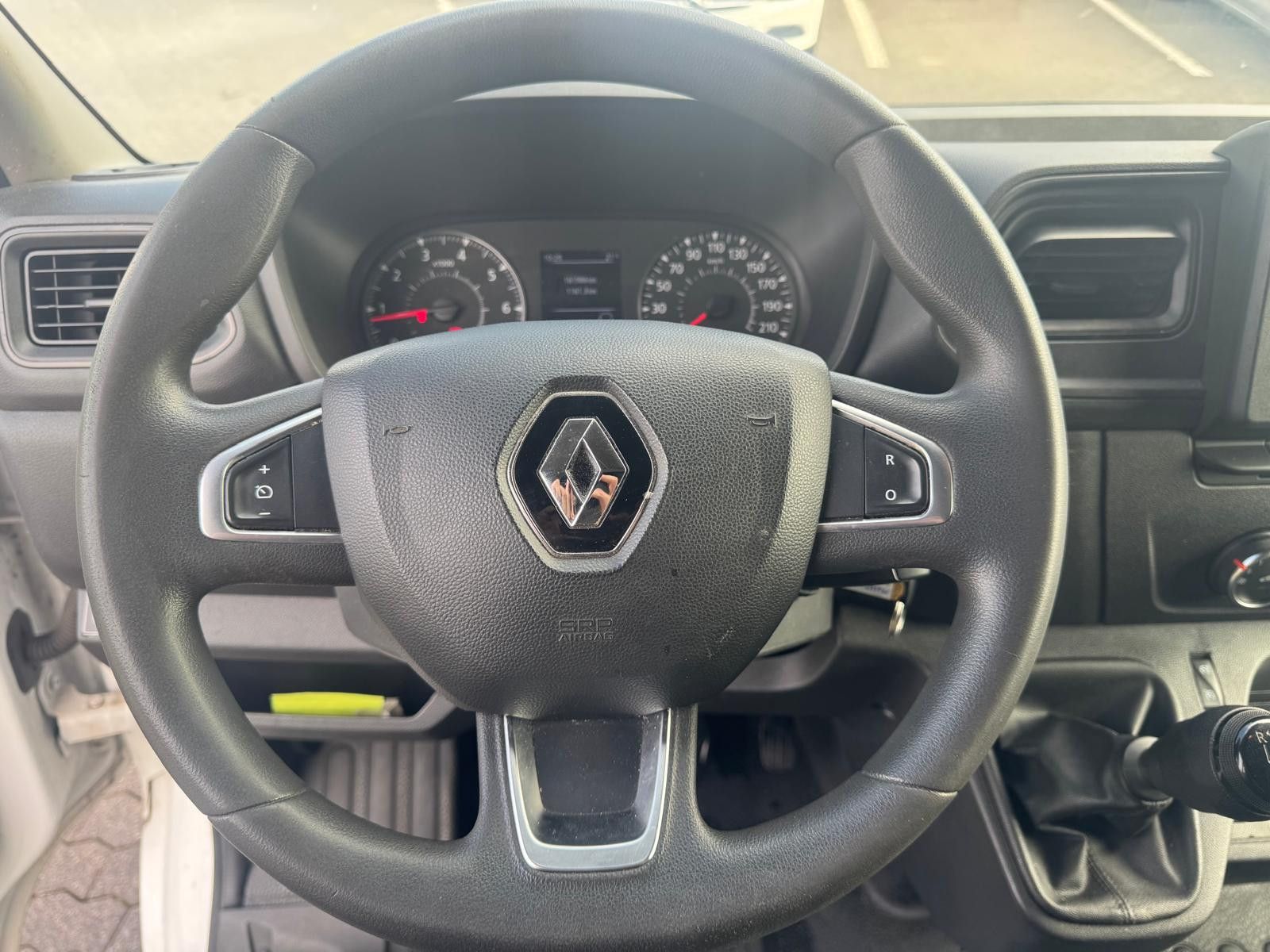 Fahrzeugabbildung Renault Master III Kasten L1H2 HKa 3,5t/1.HAND/TEMPOMAT/