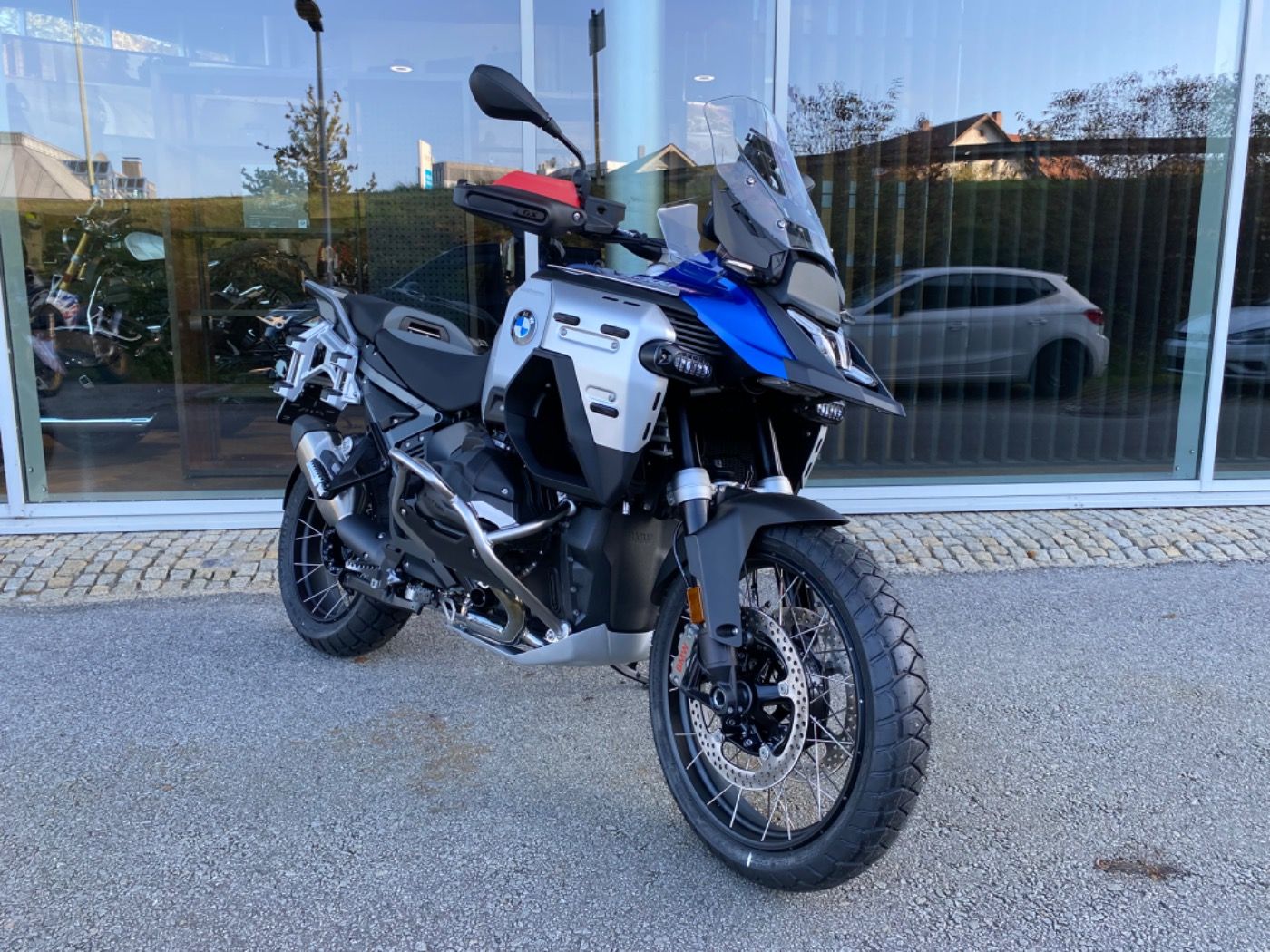 Fahrzeugabbildung BMW R 1300 GS Adventure Trophy