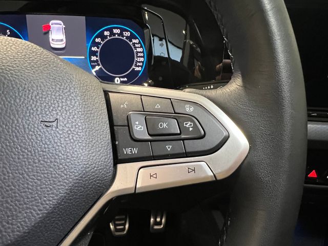 Volkswagen Golf 1.5 TSI Active | LED | Navi | App | DAB Volkswagen Golf 1.5 TSI Active | LED | Navi | App | DAB