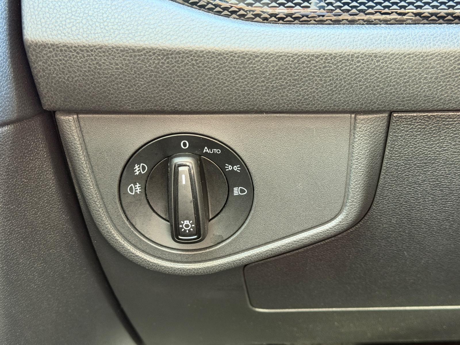 Volkswagen Taigo DSG Life Navi IQ.Drive AHK LED ACC Virtual, миниатюра 28
