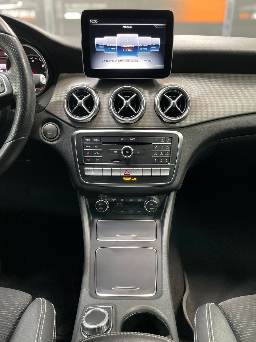 Fahrzeugabbildung Mercedes-Benz GLA 220 CDI 4Matic Off-Road#Sport#LED#Ambiente#K