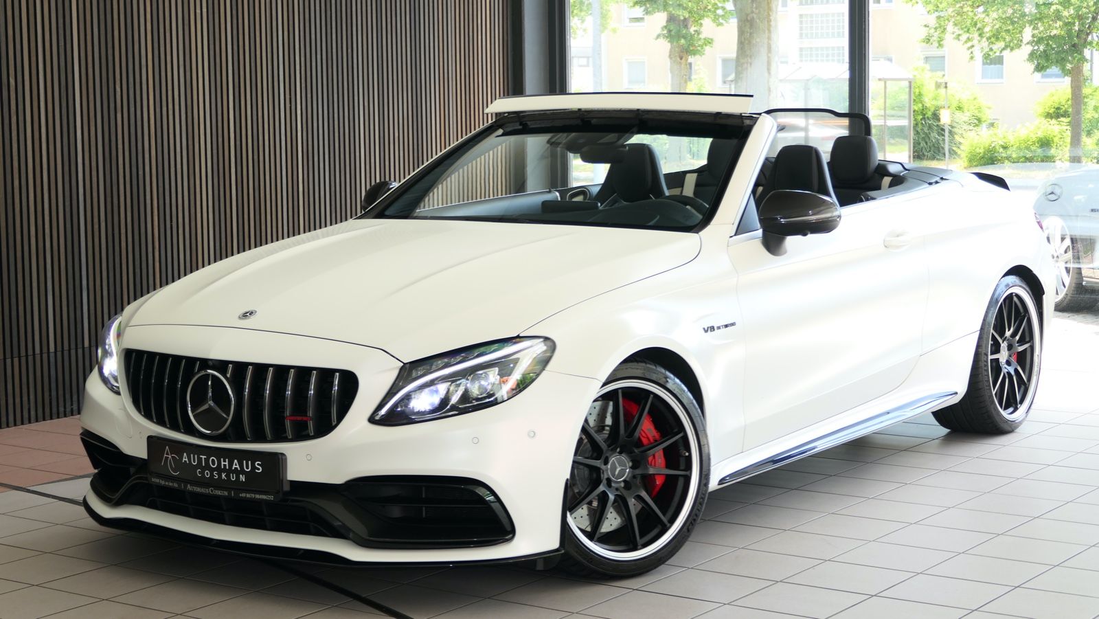 MERCEDES-BENZ C 63 AMG S Cabrio|CARBON|PERF-SITZ|AERO|BURMESTE
