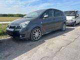 Toyota Corolla Verso 2.2 D-CAT-177 PS  - Toyota Corolla mit Diesel-Antrieb: Kombi