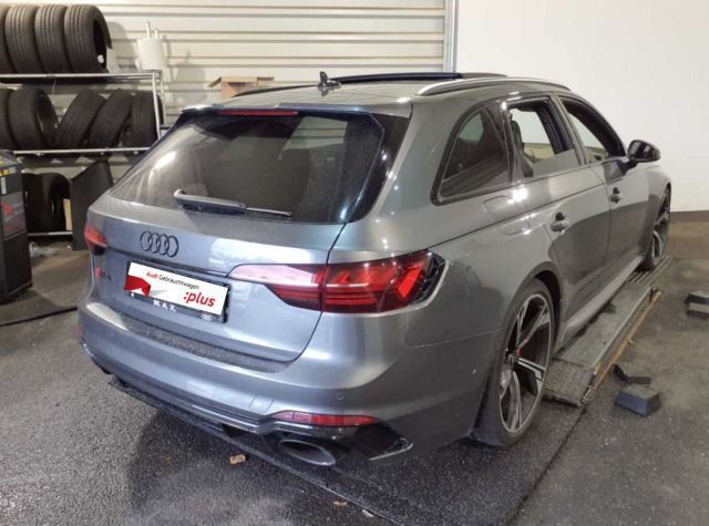 RS 4 Avant MATRIX+PANO+280KM/H+WABEN+360°+B&O+VC
