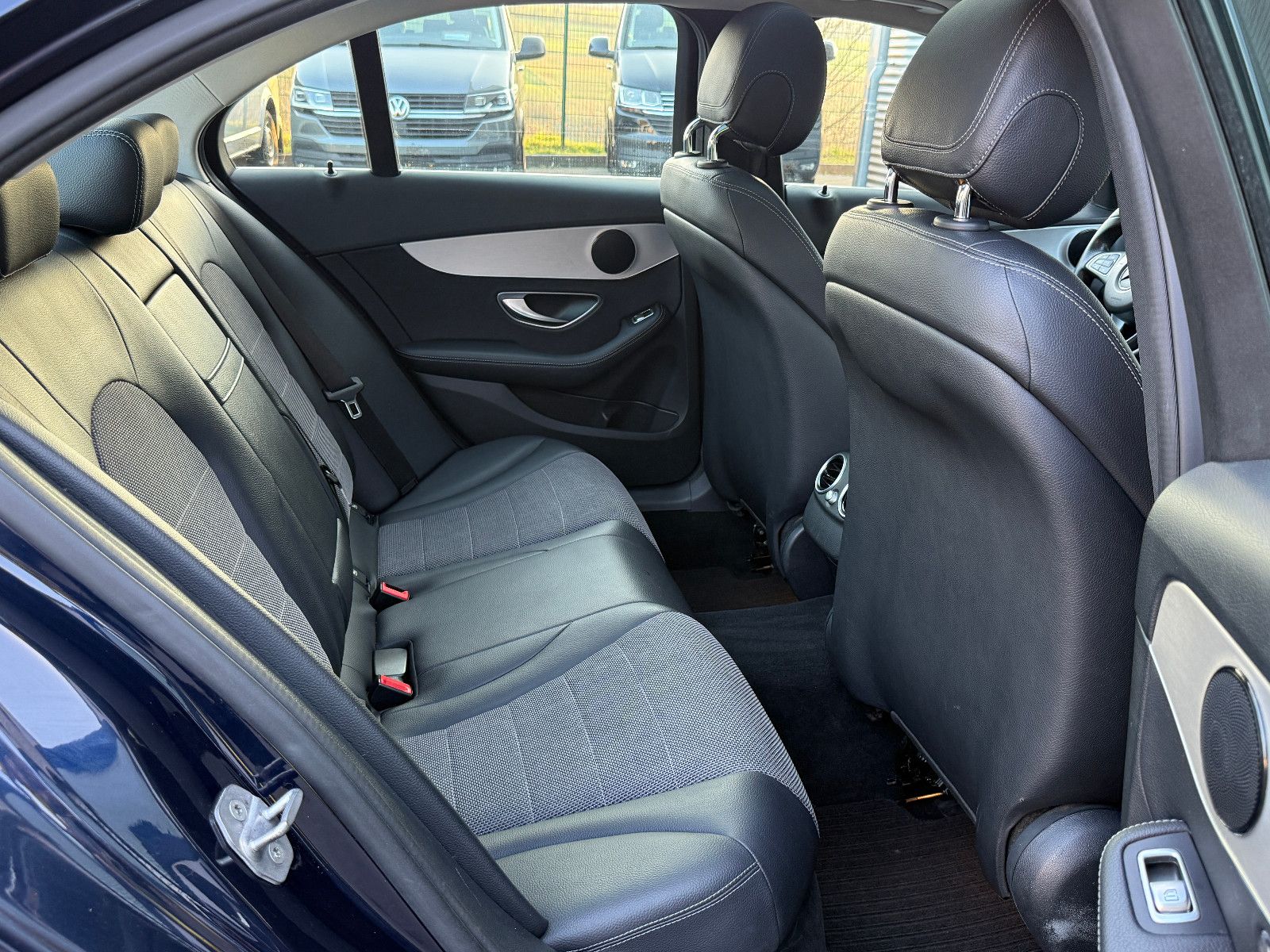 Fahrzeugabbildung Mercedes-Benz C 200 d Limo 9G-Tronic Avg GRA Pano 360°Kamera