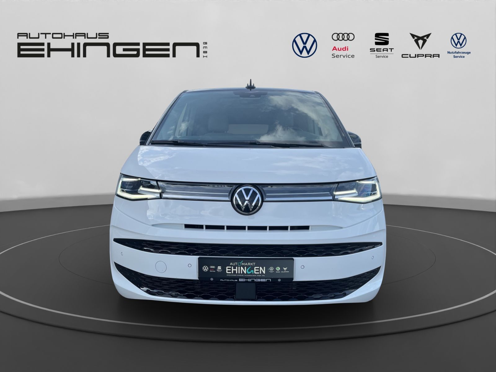 Volkswagen T7 Multivan Edition Lang AHK Pano Matrix ACC Nav foto 2