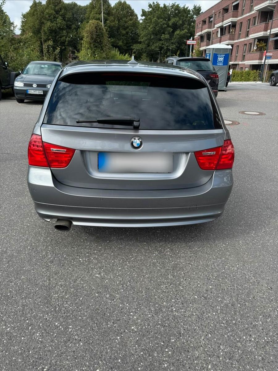 BMW 320 2008 — photo 7