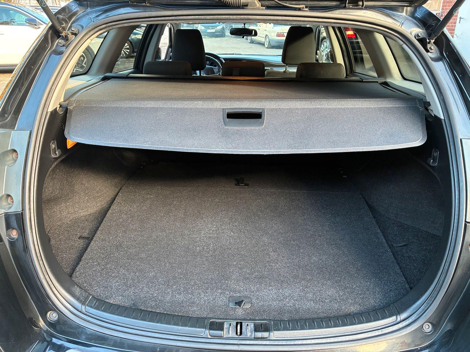 Toyota Auris 2015 — photo 6
