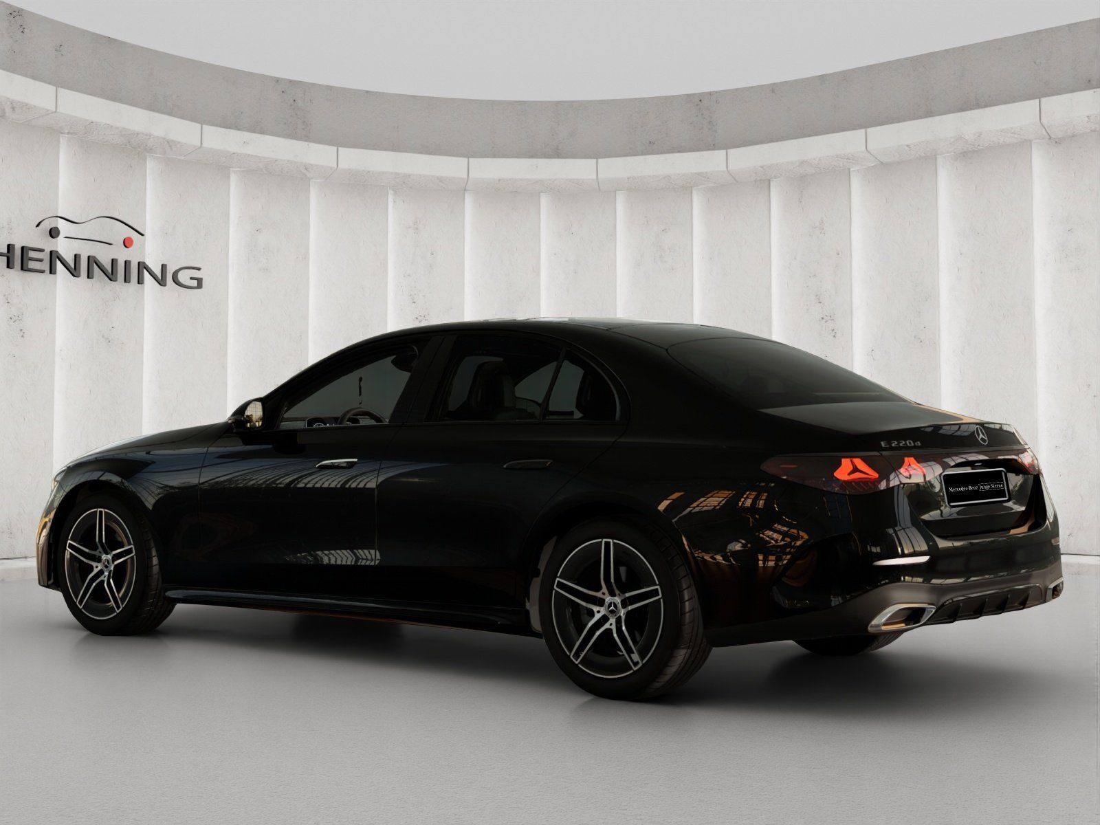 Mercedes-Benz E 220 d Limo AMG Night Pano Burm Di-Li 360° DIS imagem 2