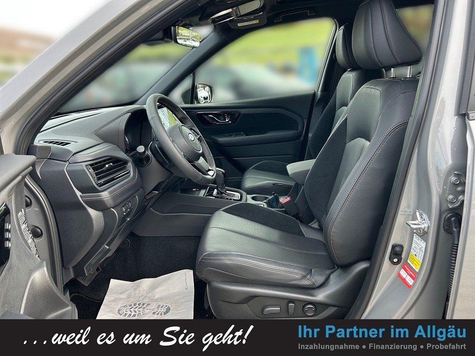 Fahrzeugabbildung Subaru FORESTER 2.0ie AUT AWD PLATINUM PANO 360+H&K+LED