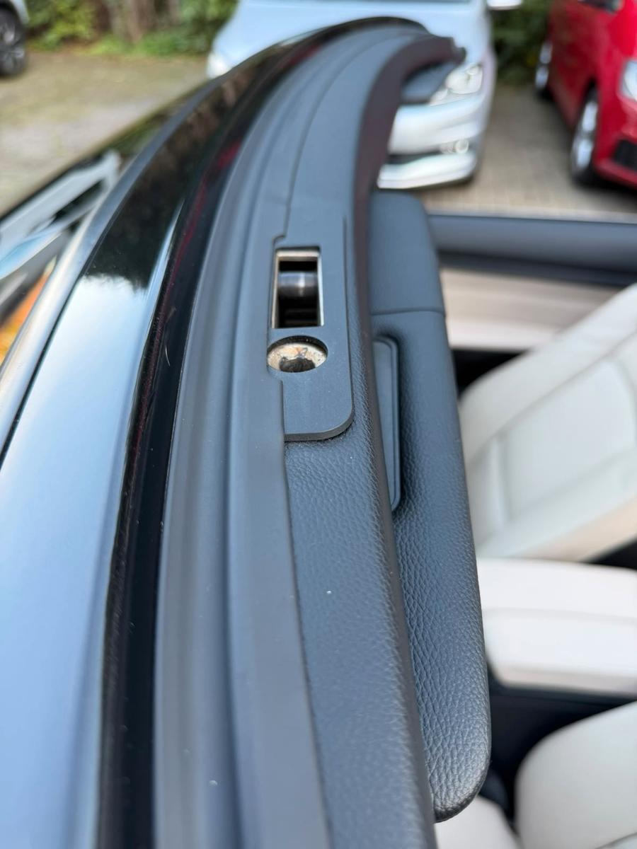BMW 330 i Cabrio *Automa./Navi/SHZ/Leder/Tüv 02/2028