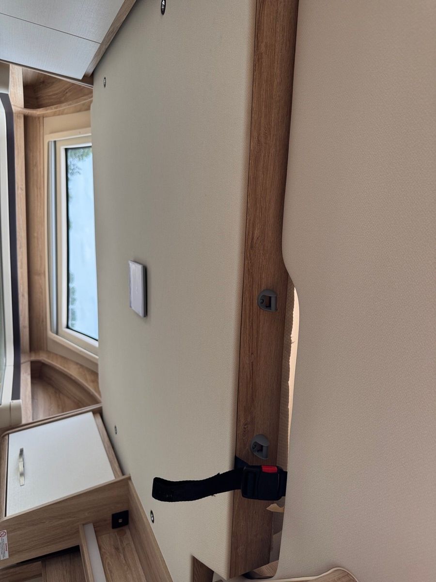 Fahrzeugabbildung Eura Mobil Profila RS PRS 695 EB Dachklima/Mondial/Lithium