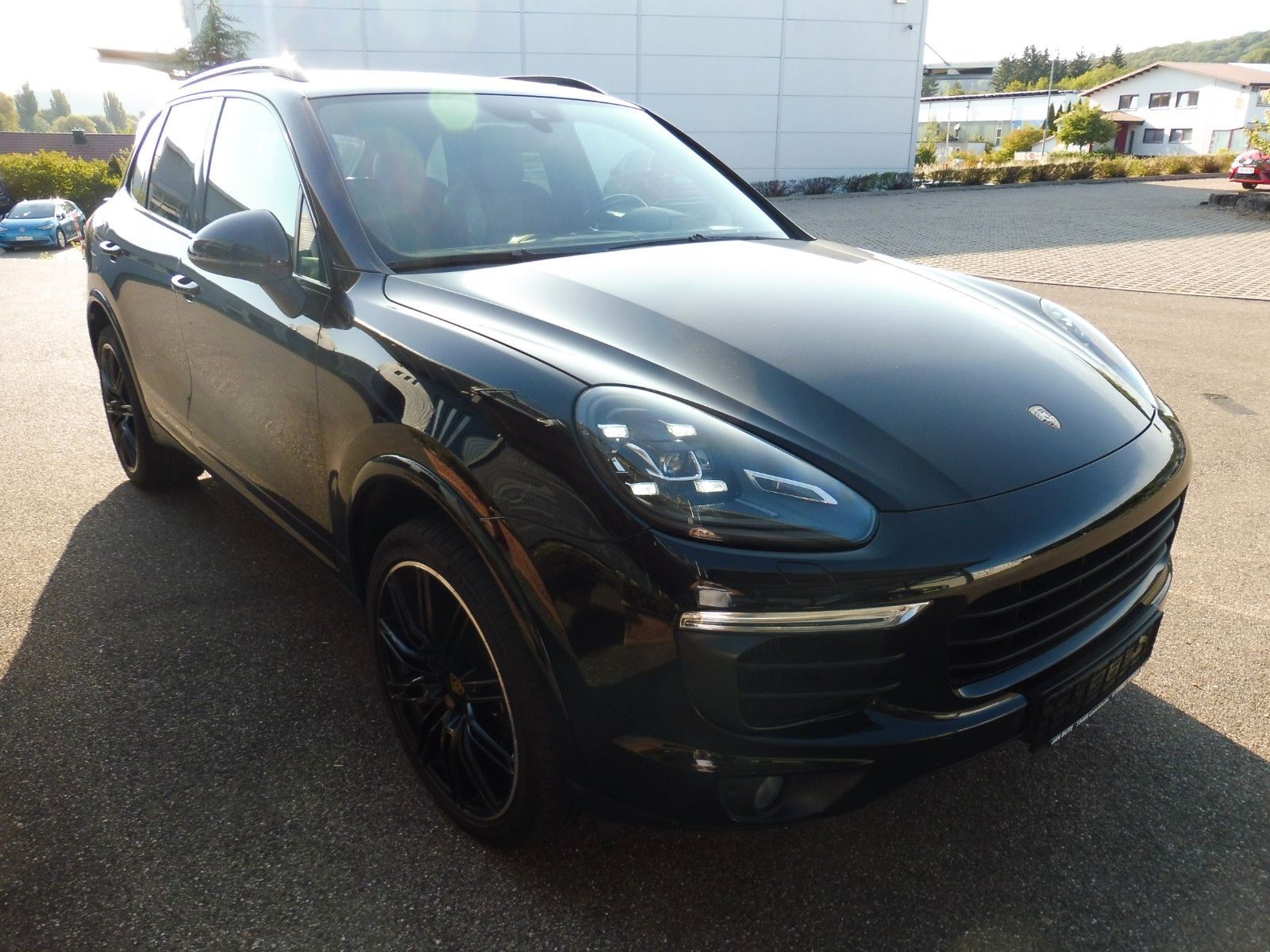 Porsche Cayenne - 1