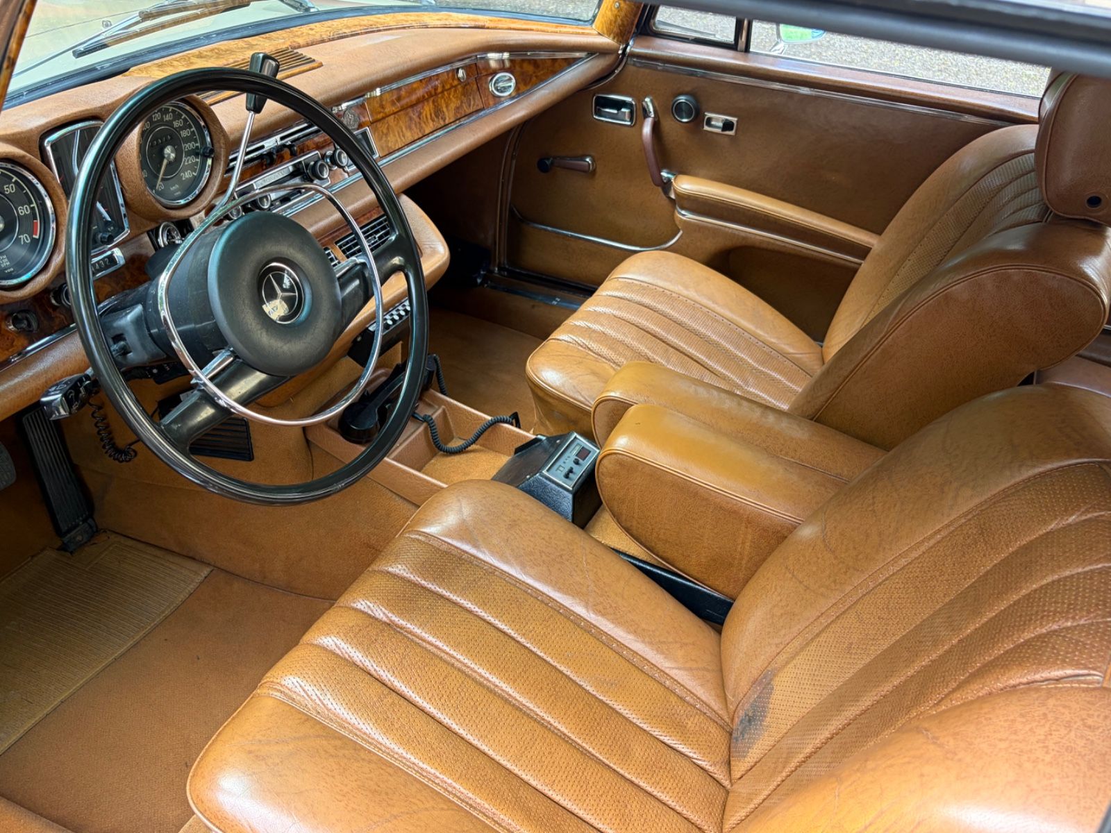 MERCEDES-BENZ 280 23