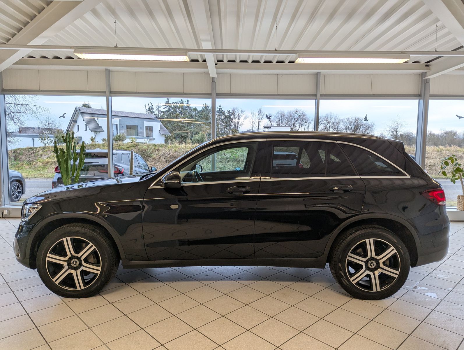 MERCEDES-BENZ GLC 200 4M Business MBUX LED High Temp. AHK 19" - Image 4