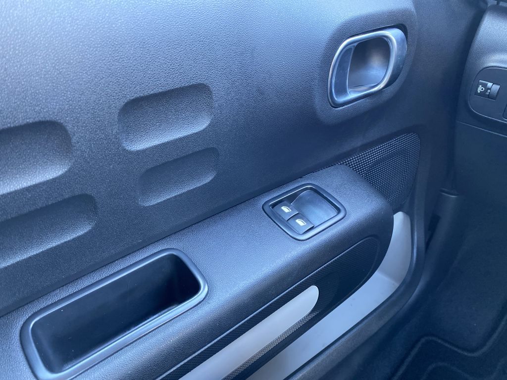 Fahrzeugabbildung Citroën C3 Pure Tech 83 S&S YOU *Klima*Verkehrszeichener