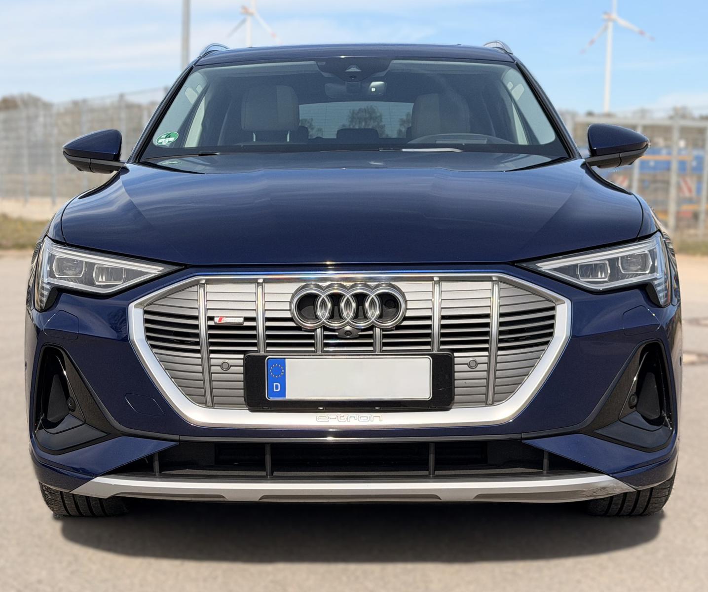 Audi ETRON 55 QUATTRO/PANO/MATRIX/360/MEM/AHK/B&O/ACC