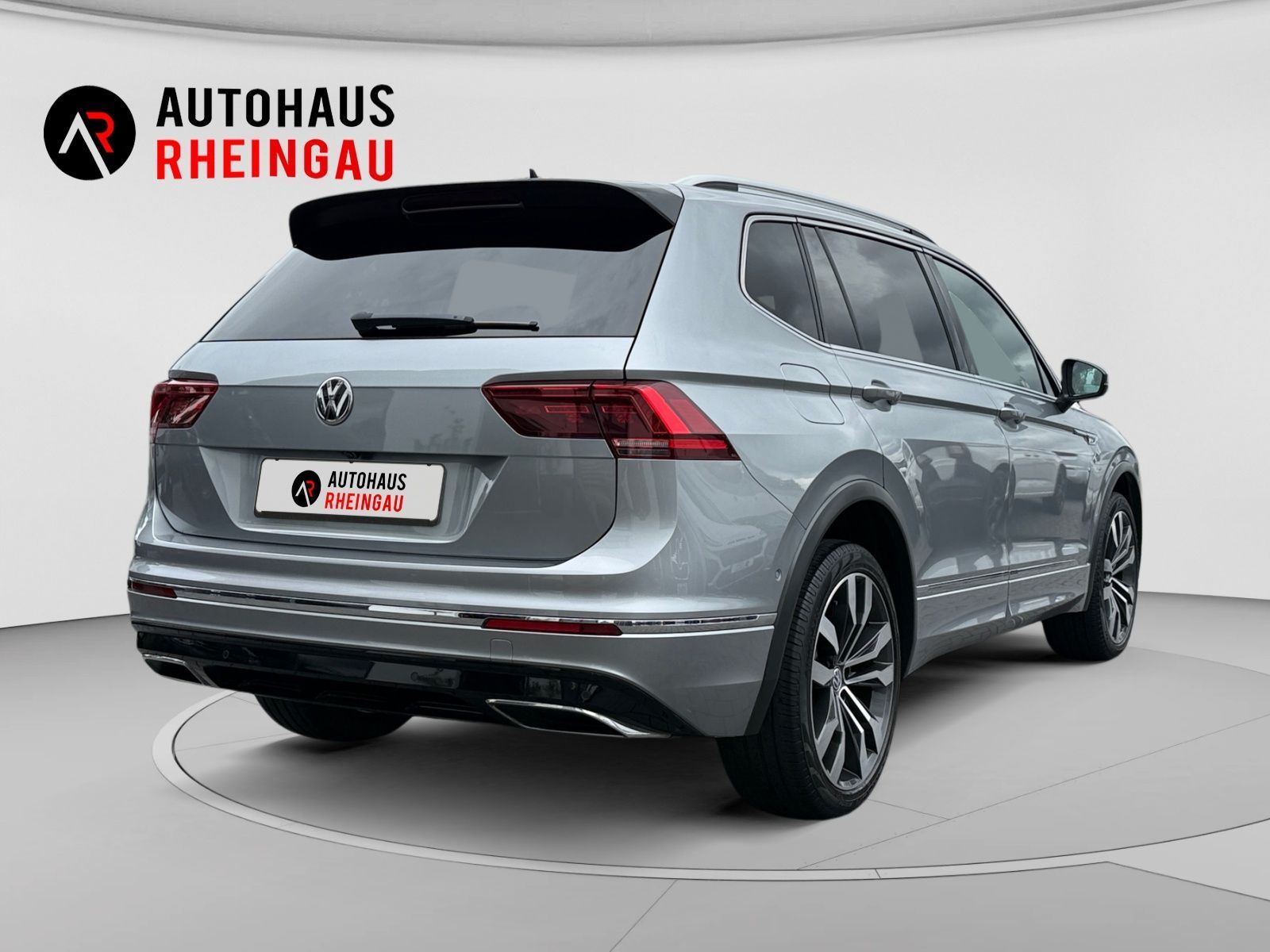 Fahrzeugabbildung Volkswagen Tiguan Allspace 2.0 TDI R-LINE 7 SITZE 20" AHK
