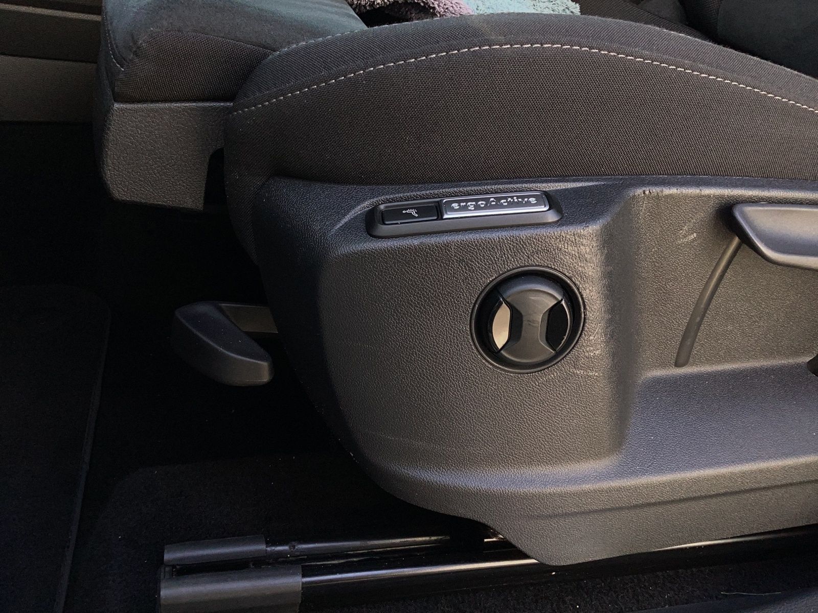 Fahrzeugabbildung Volkswagen Tiguan Elegance 4Motion