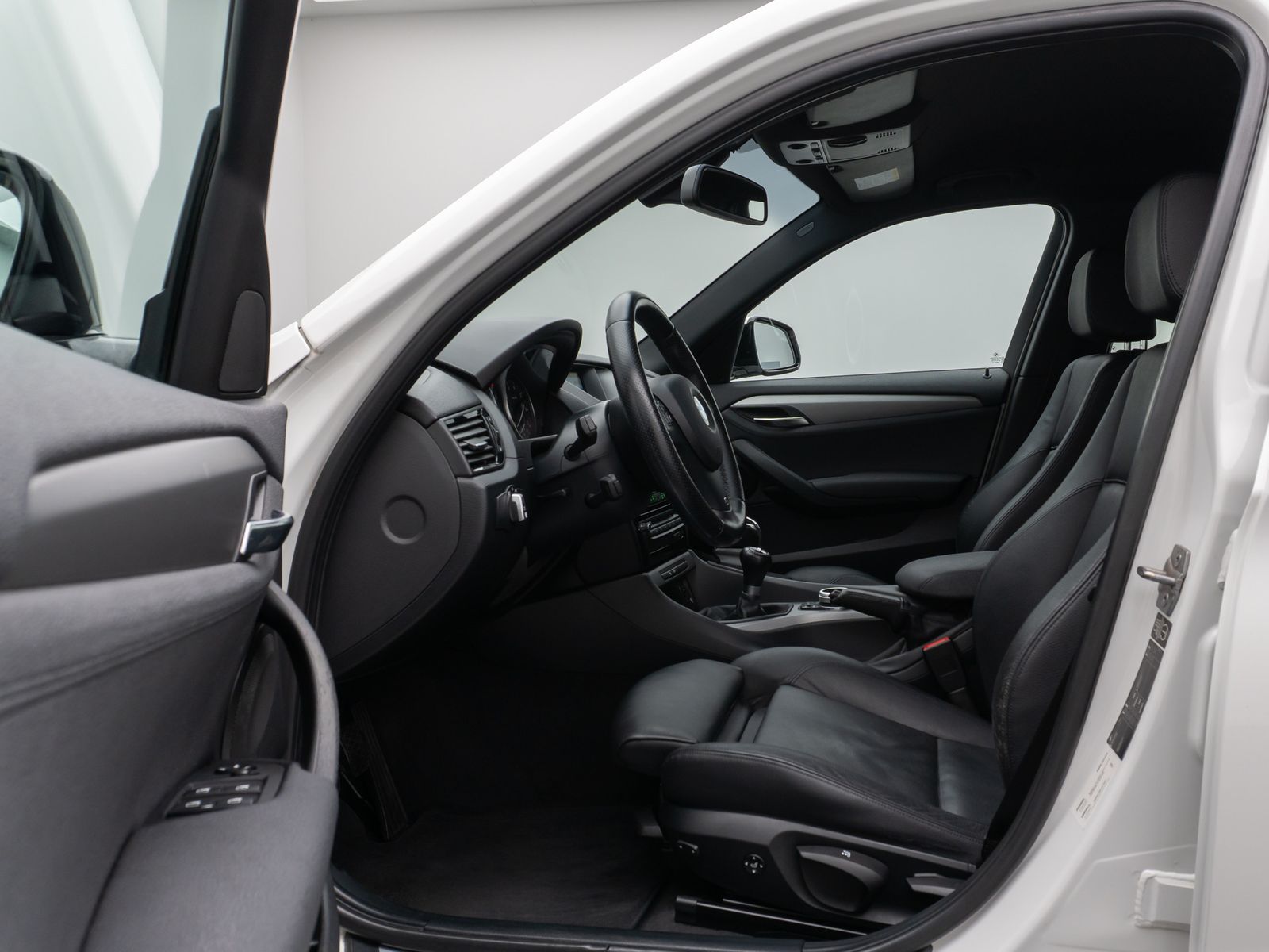 Fahrzeugabbildung BMW X1 sD18i M Sport Navi SitzhzgPDC Xenon AHK 8fach