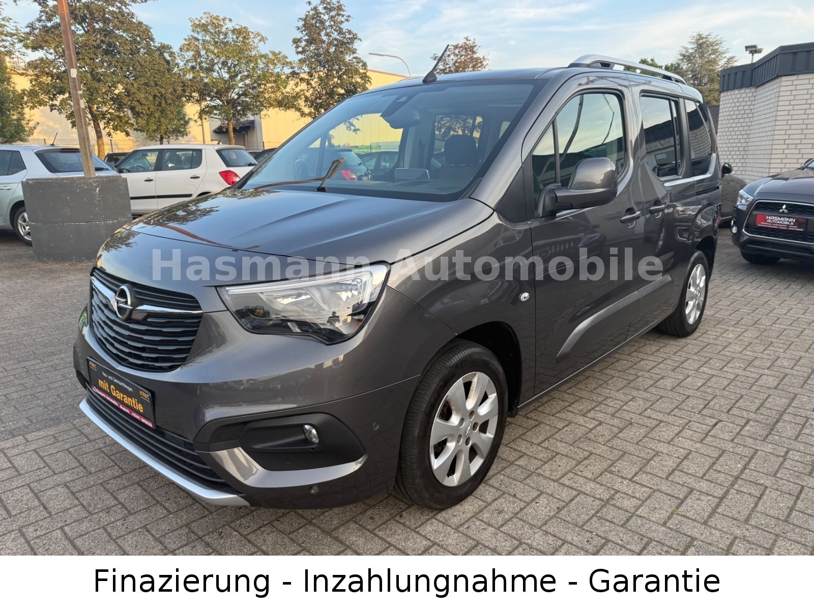 Combo Life E Innovation*5-SITZER*KLIMA*1.HAND*SC