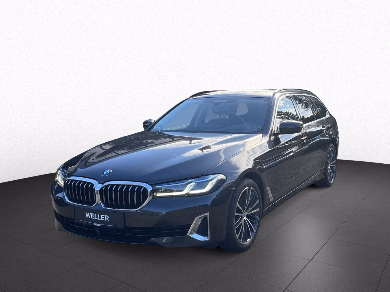 BMW 520d Tour LiveCPr,Pano,AHK,PA+,DA-Pr,StHzg,H/K
