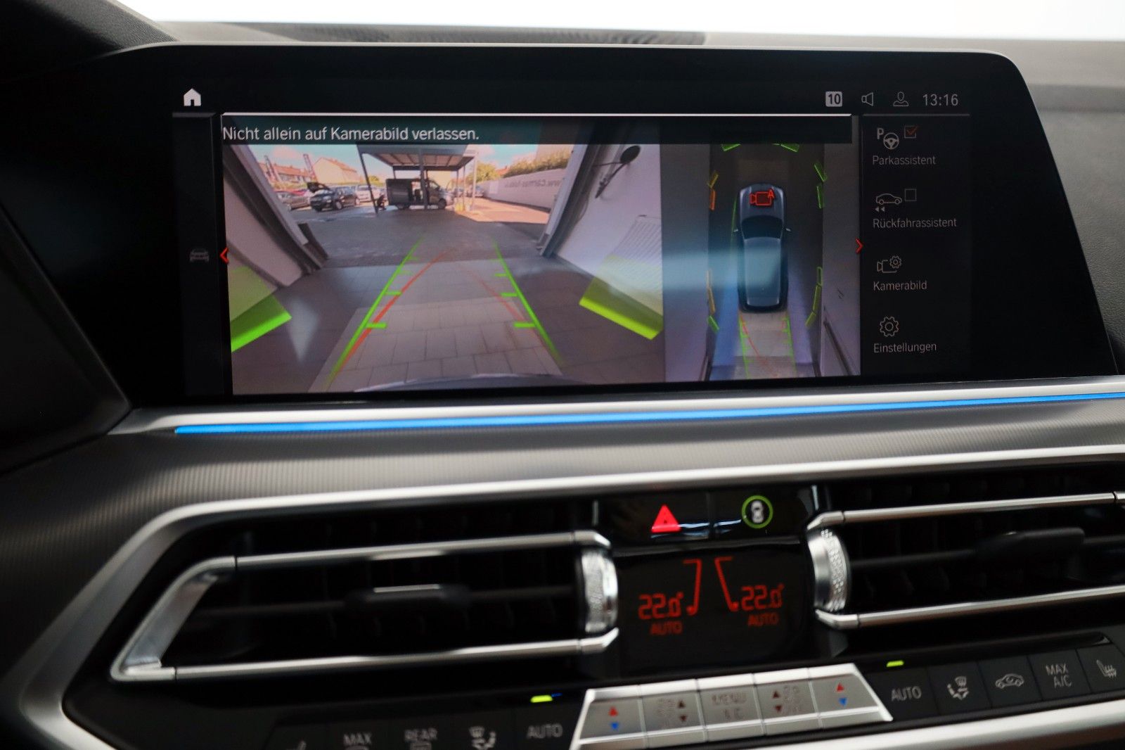 Fahrzeugabbildung BMW X5 xDrive 45e,Leder,Navi,Panorama,HUD,Kamera,ACC