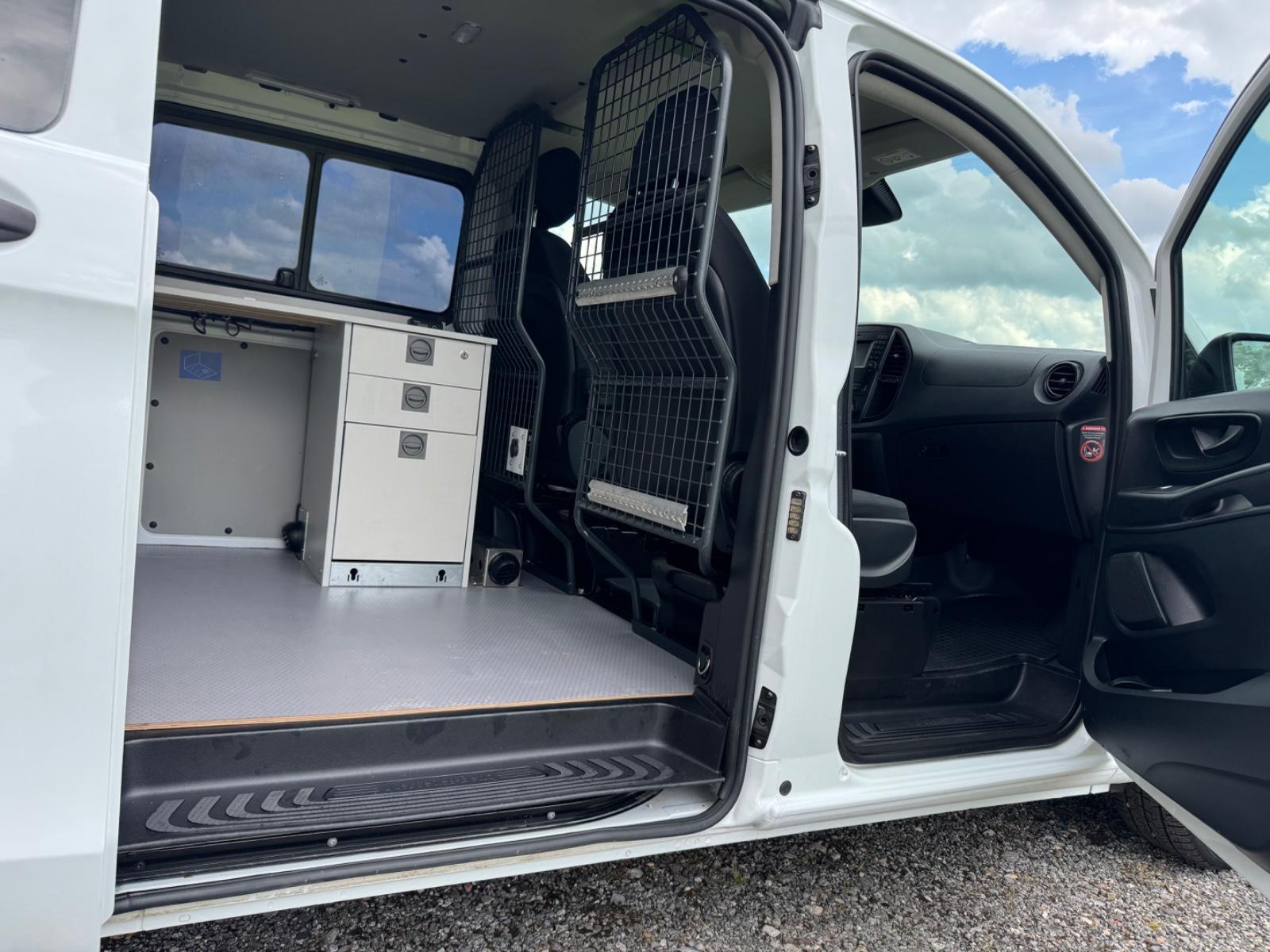 Mercedes-Benz Vito Mixto 114 lang 4MATIC Kasten Büro Camper St