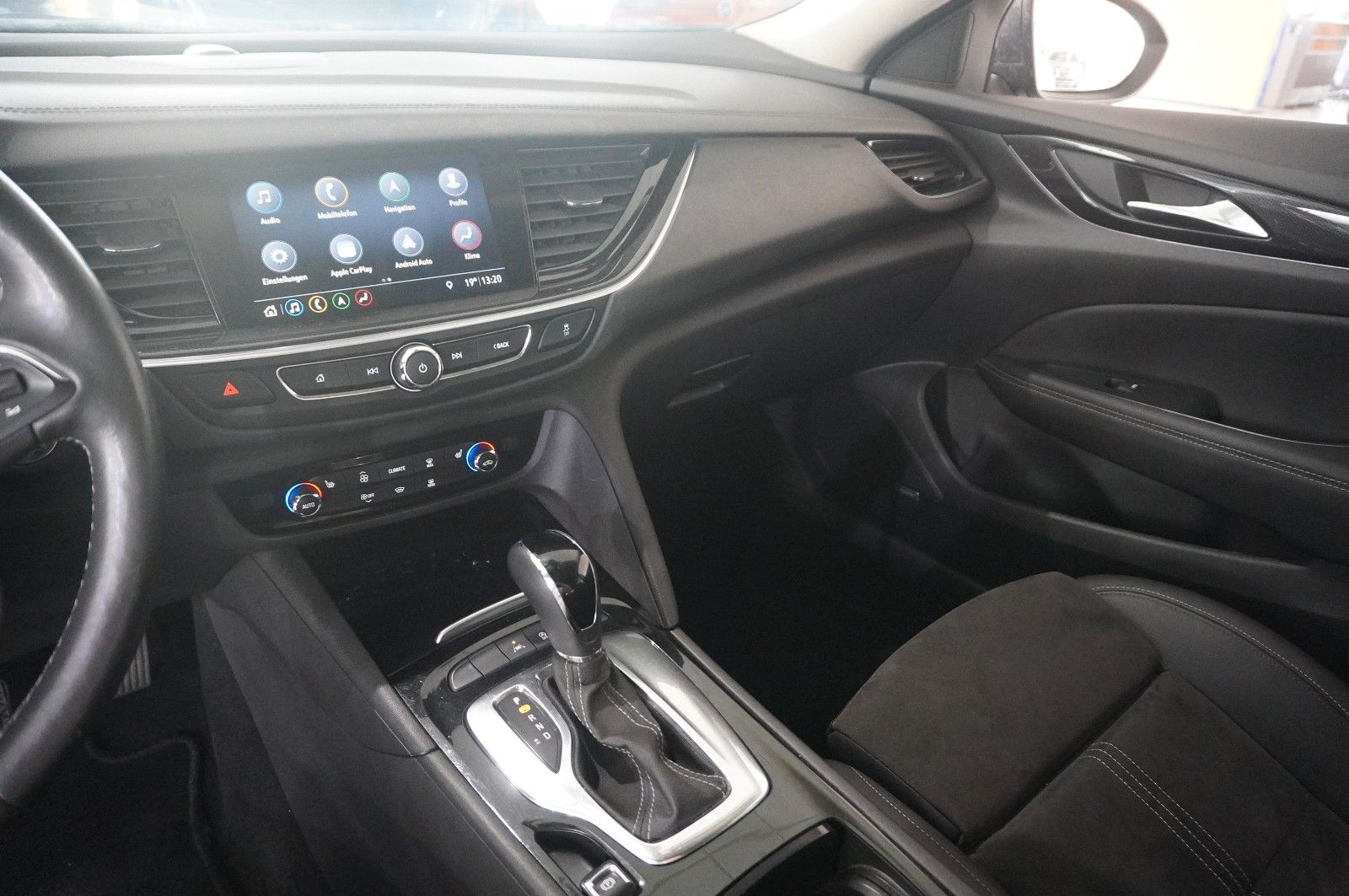 Fahrzeugabbildung Opel Insignia B GS 2.0D BUSINESS NAVI/BOSE/KAMERA/AHK