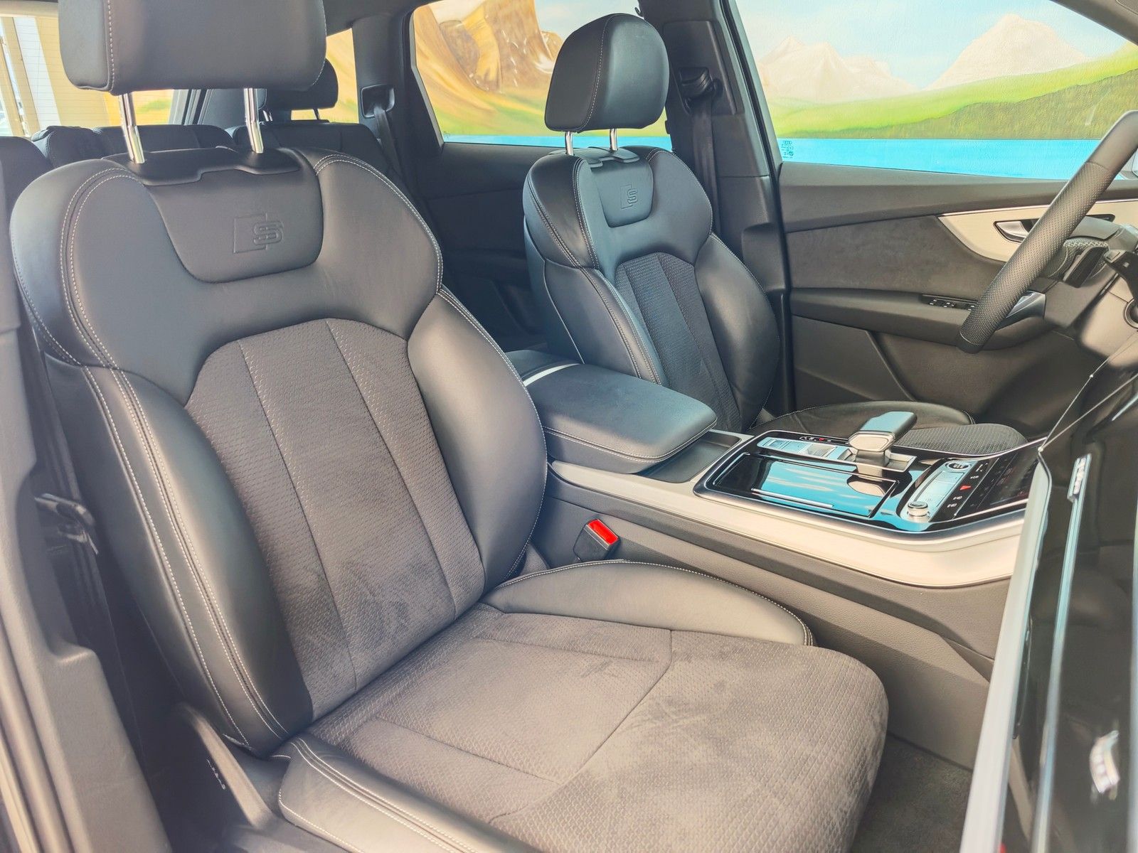 Fahrzeugabbildung Audi Q7 45 TDI quattro S line MATRIX AHK LR ACC NAVI