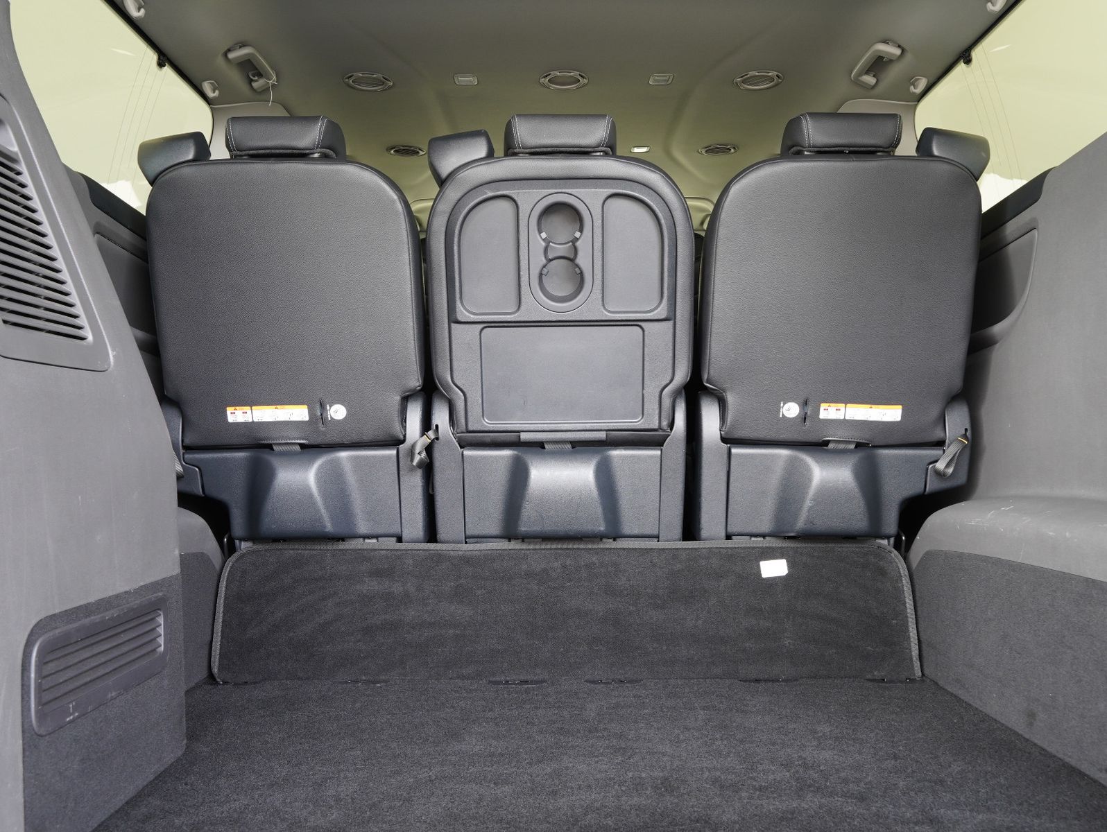 Fahrzeugabbildung Ford Tourneo Custom 320 L2 Active 8-SITZER/XENON