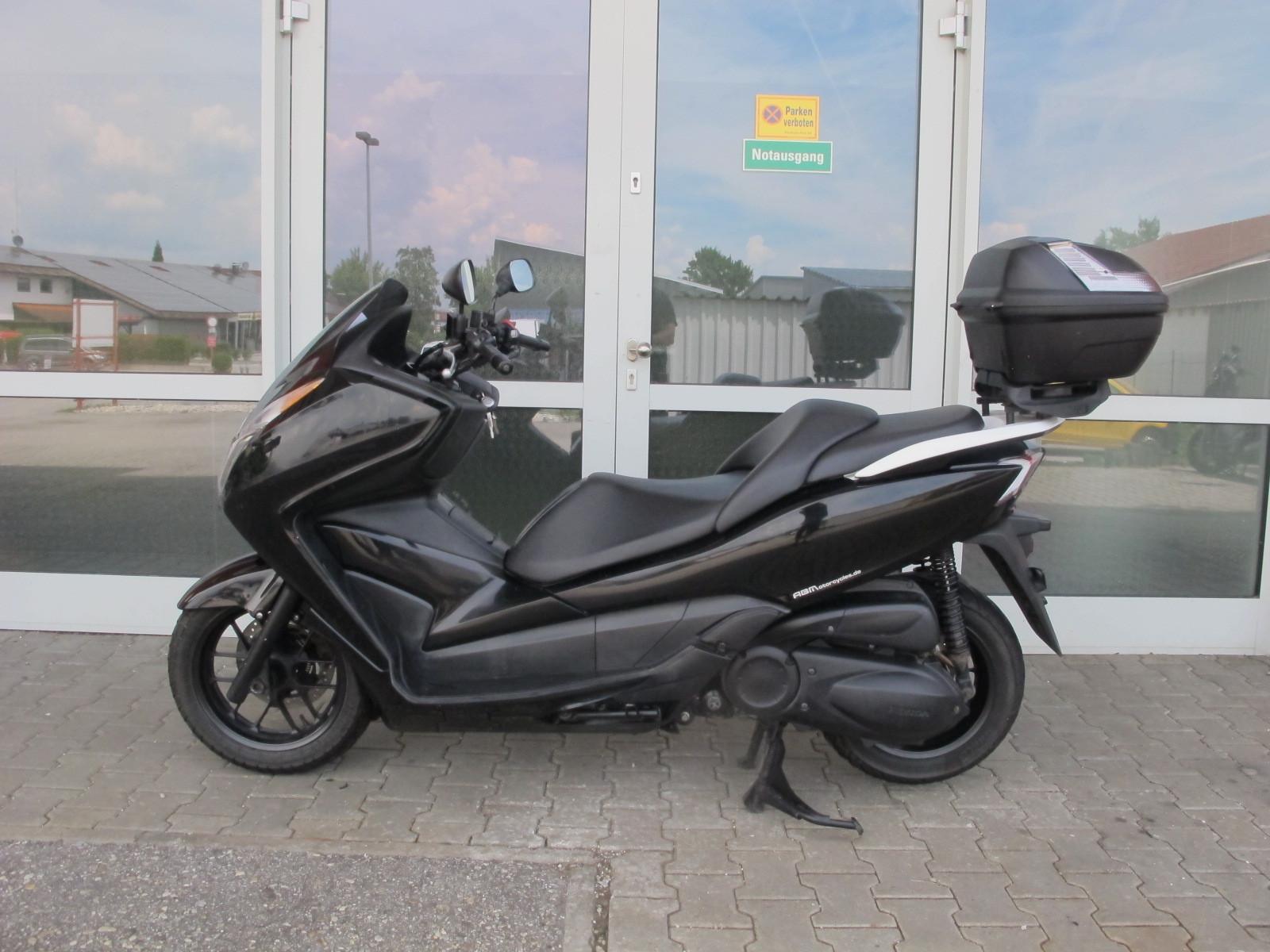 Honda NSS 300 A Forza