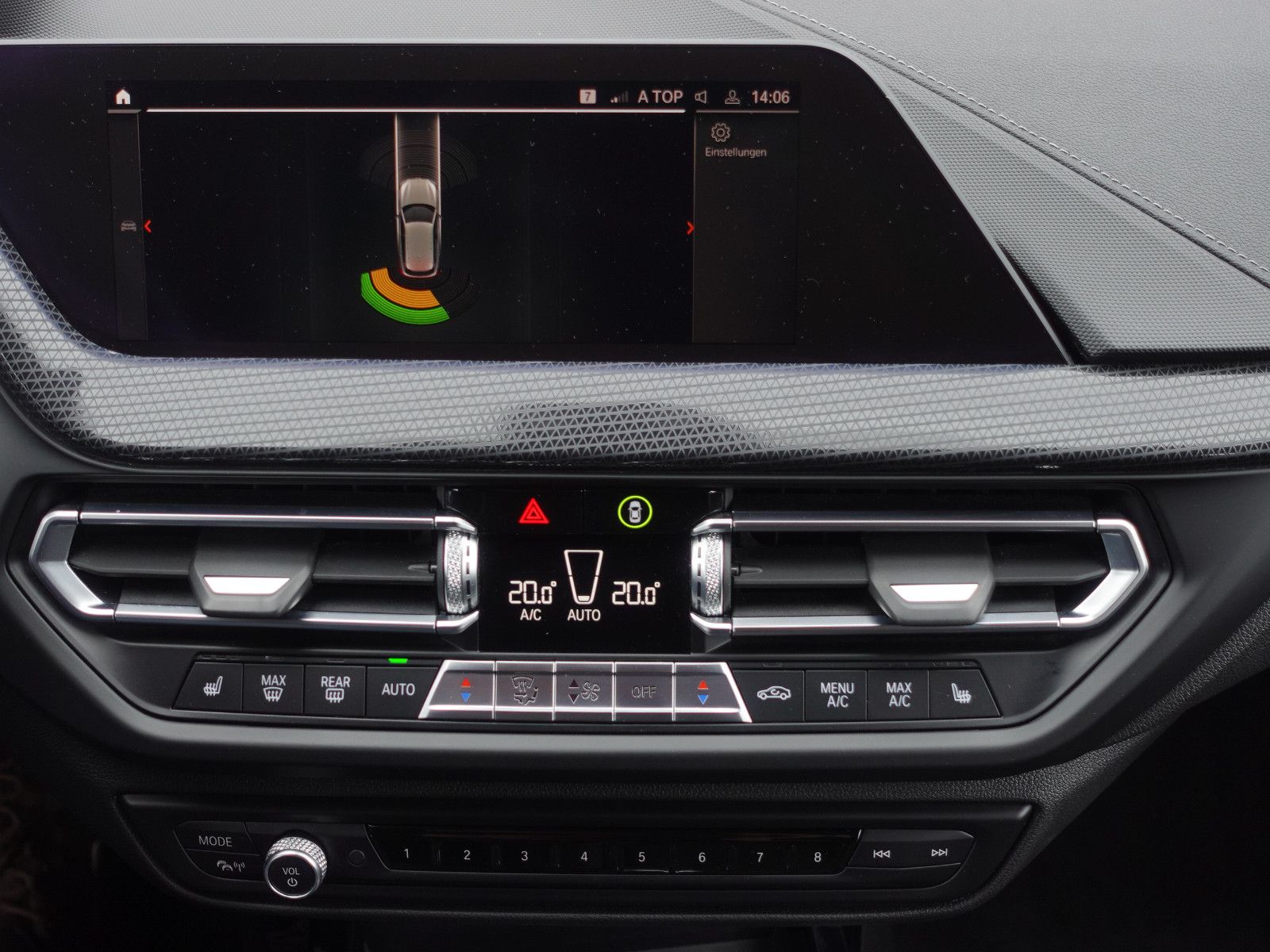 Fahrzeugabbildung BMW 118i Sport Line Navi CarPlay LED-Pkt.