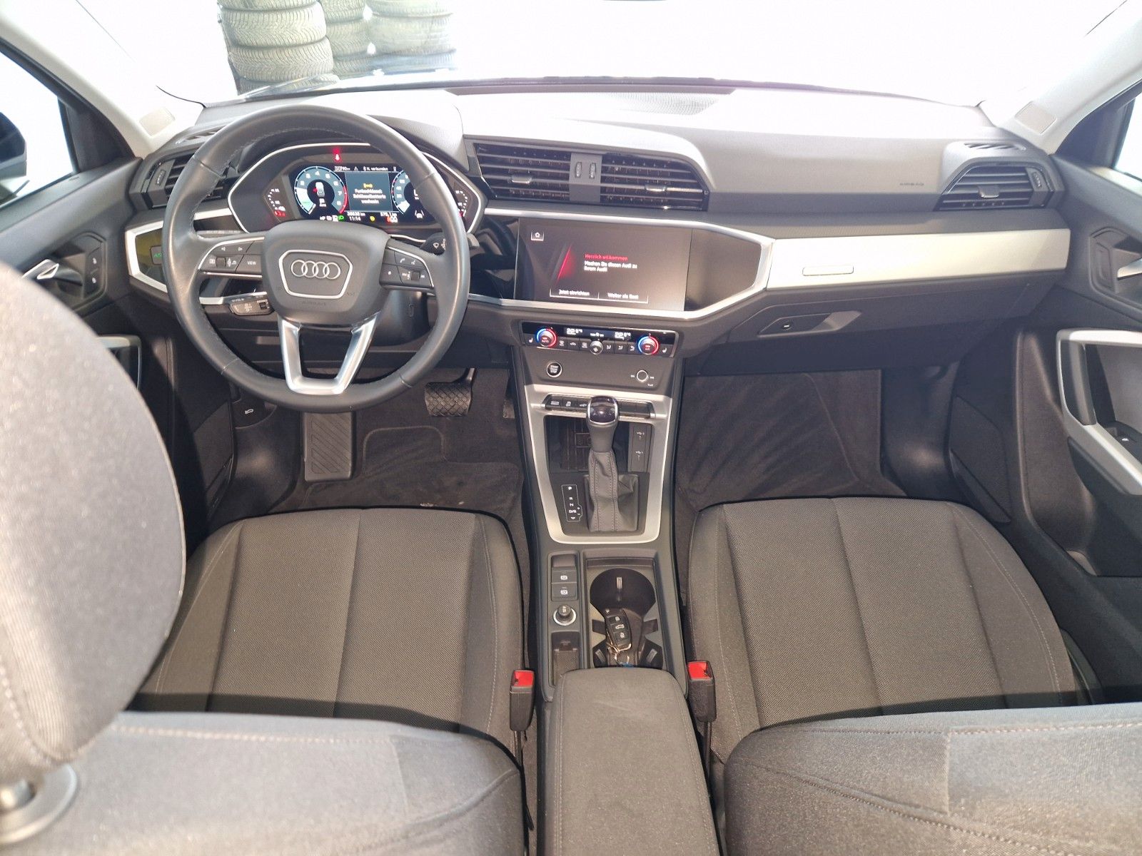 Audi Q3 45 TFSI e-hybrid S tronic PDC LED ACC SH AHK foto 12
