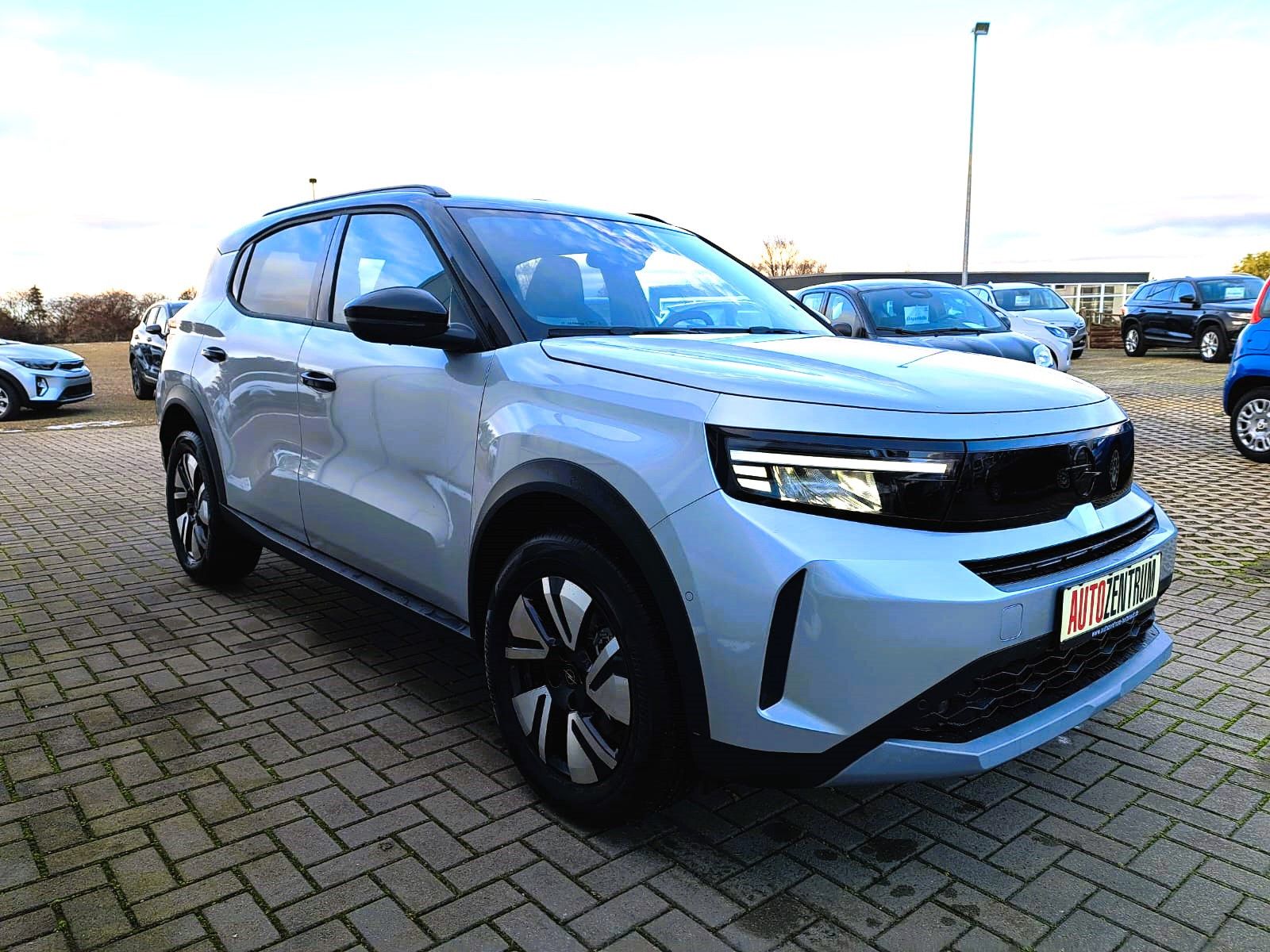 Fahrzeugabbildung Opel Frontera GS 1.2 Turbo Hybrid 145PS Automatik