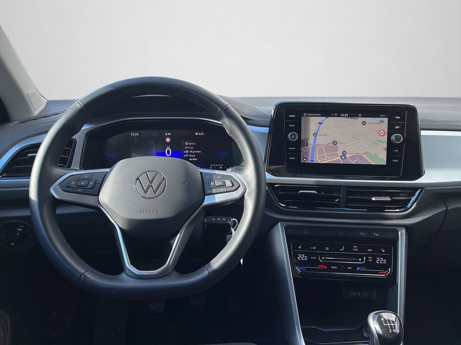 Volkswagen T-Roc - Bild 3