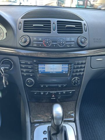 Fahrzeugabbildung Mercedes-Benz E 200 Kompressor Avantgarde