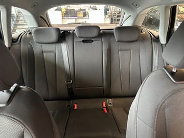 Audi A4 Avant 30 TDI advanced *LED*Navi*
