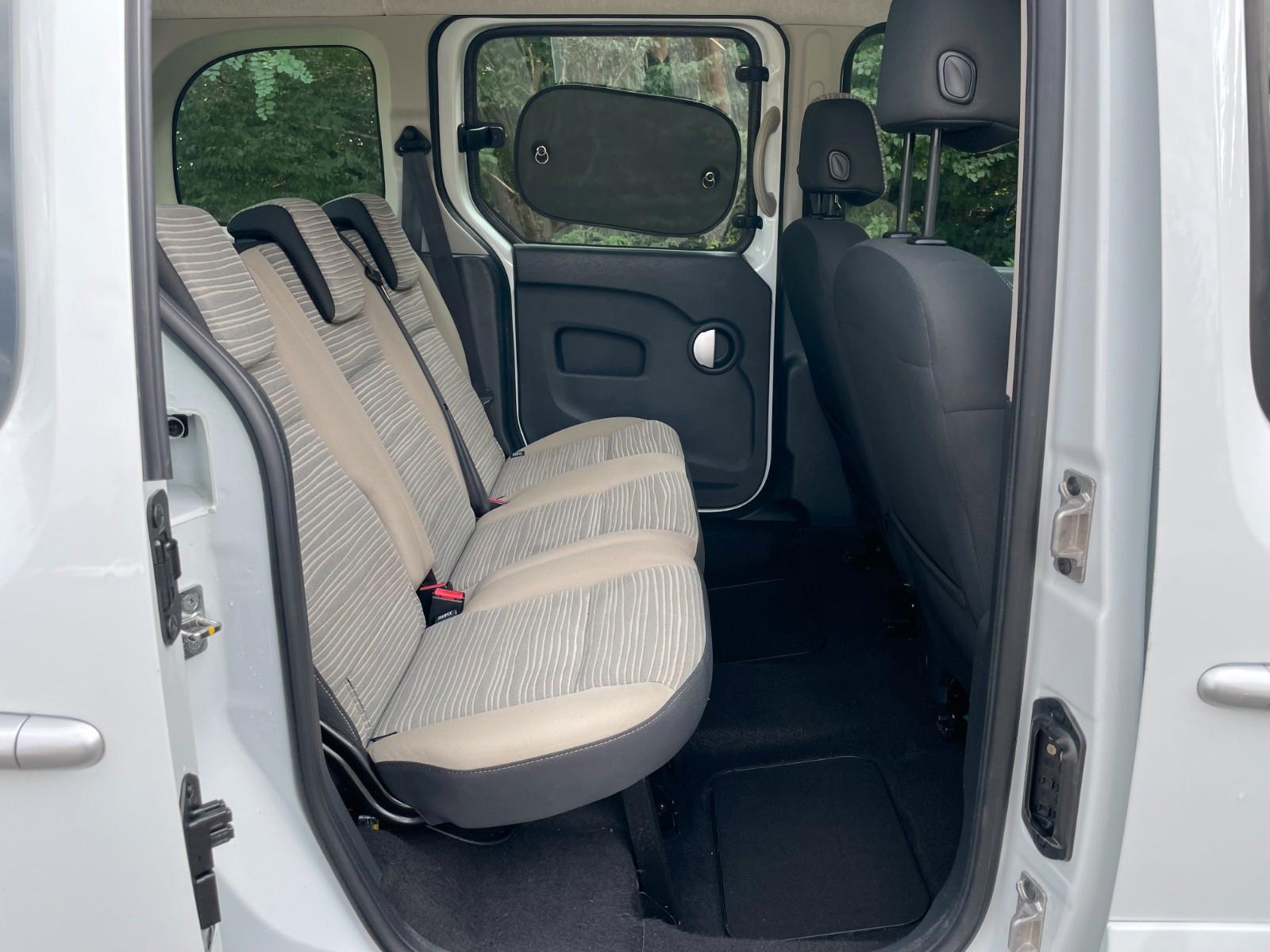 Renault Kangoo 2011 — photo 15
