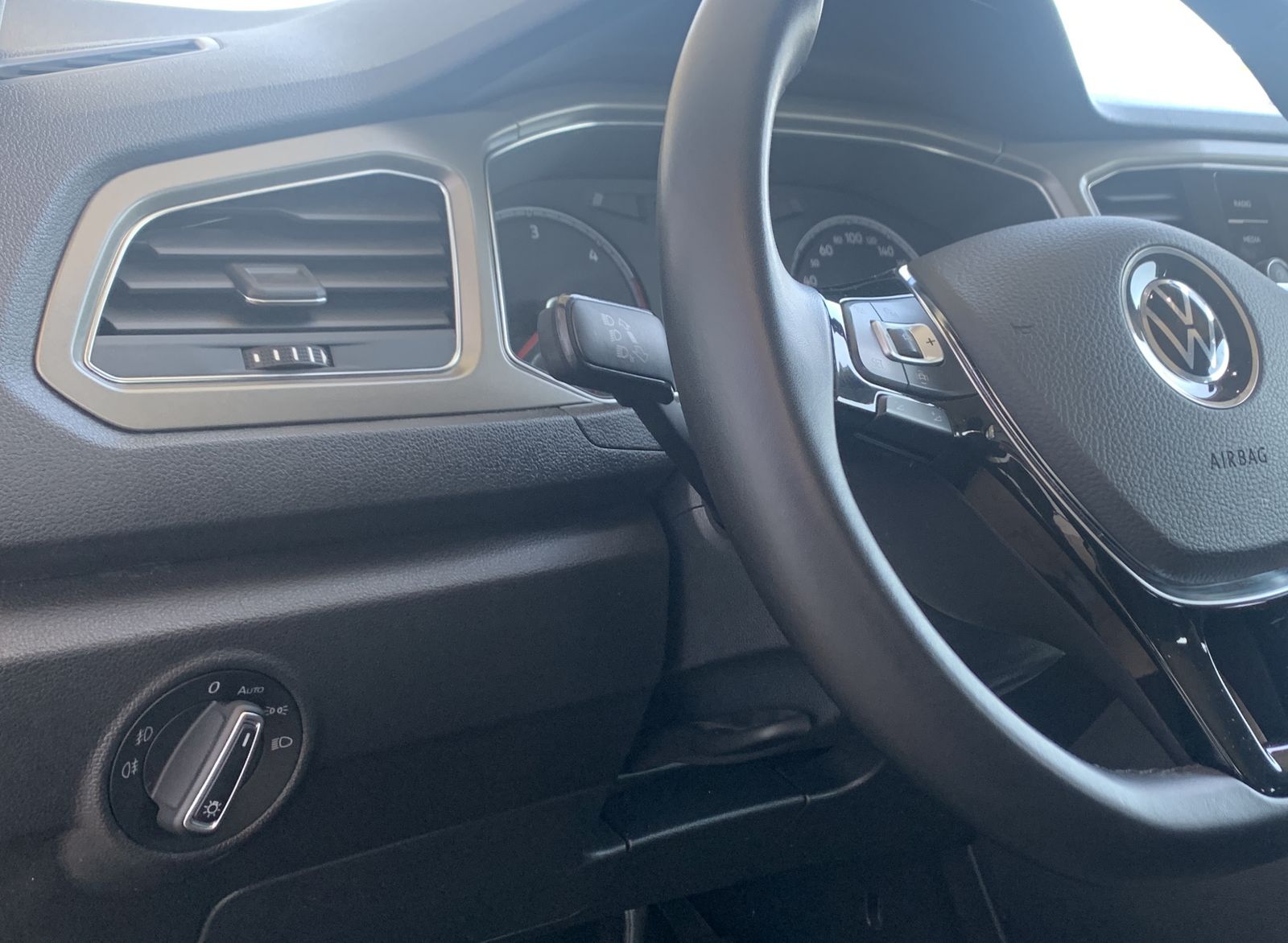 Fahrzeugabbildung Volkswagen T-Roc 2.0 TDI*Style*LED*ACC*Navi*Cam**PDC*
