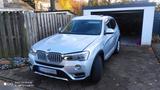 BMW X3 - silberne BMW iX3