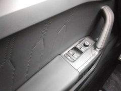 Fahrzeugabbildung Cupra Leon ST VZ e-Hybrid+PANO+FULL LINK+ACC+SHZ+NAVI
