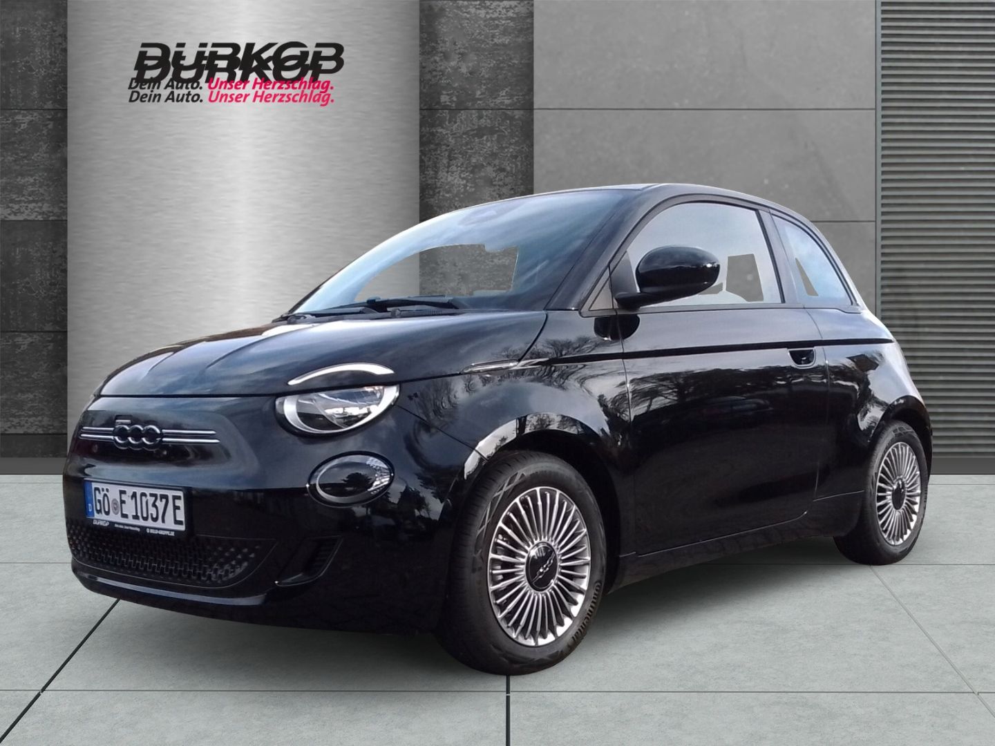 Fiat 500e Leichtmetallräder Apple CarPlay Tempomat An