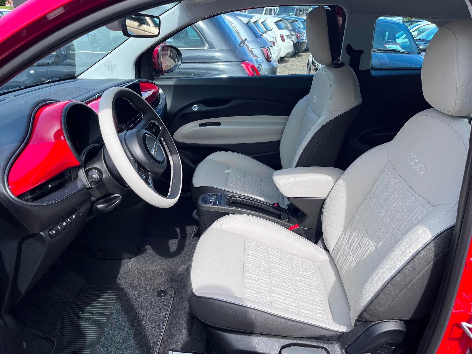 Fahrzeugabbildung Fiat 500e 500 e La Prima