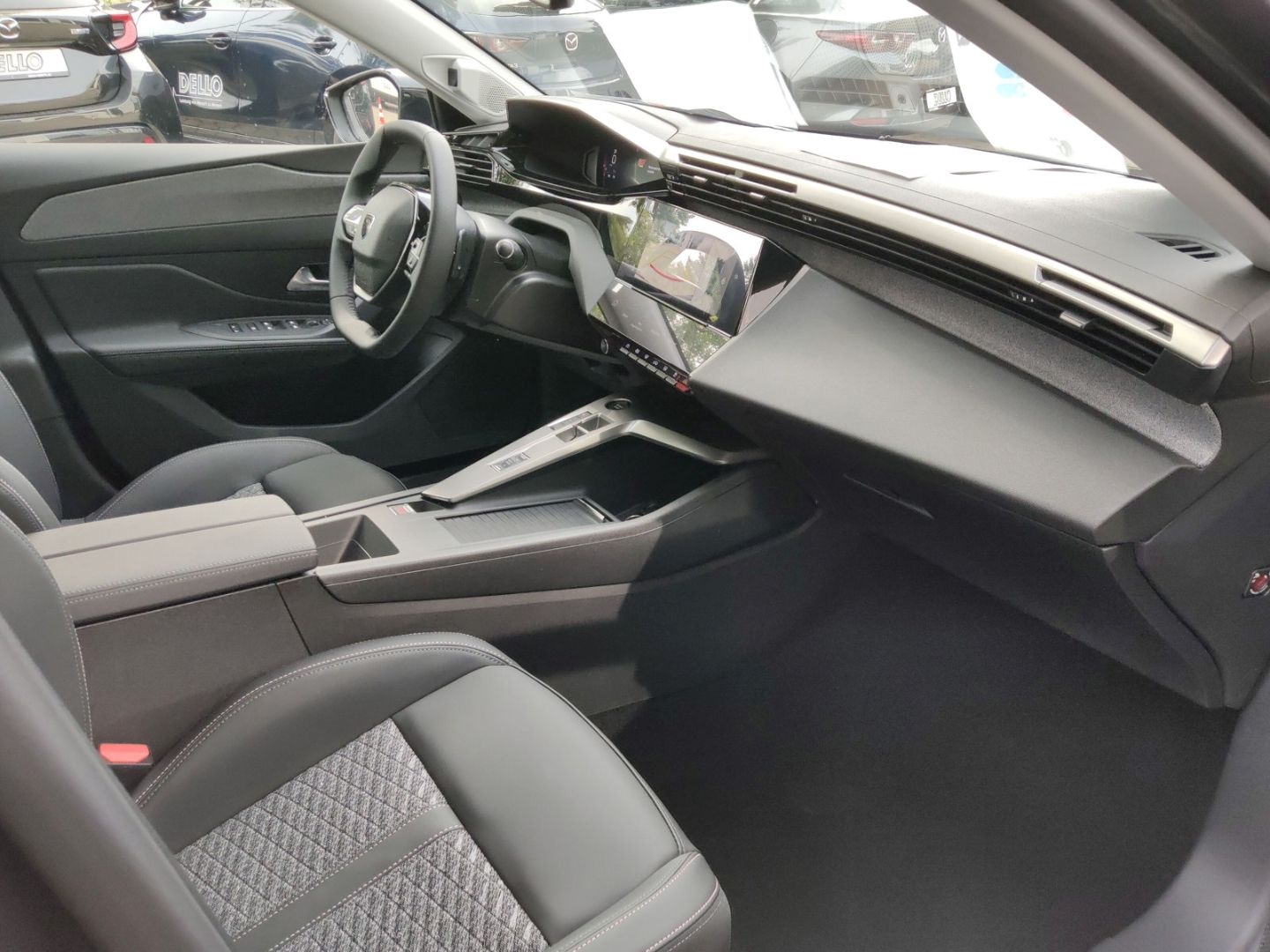 Peugeot 308 - Bild 20